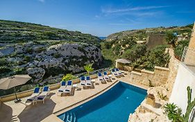 Viewpoint Boutique Living